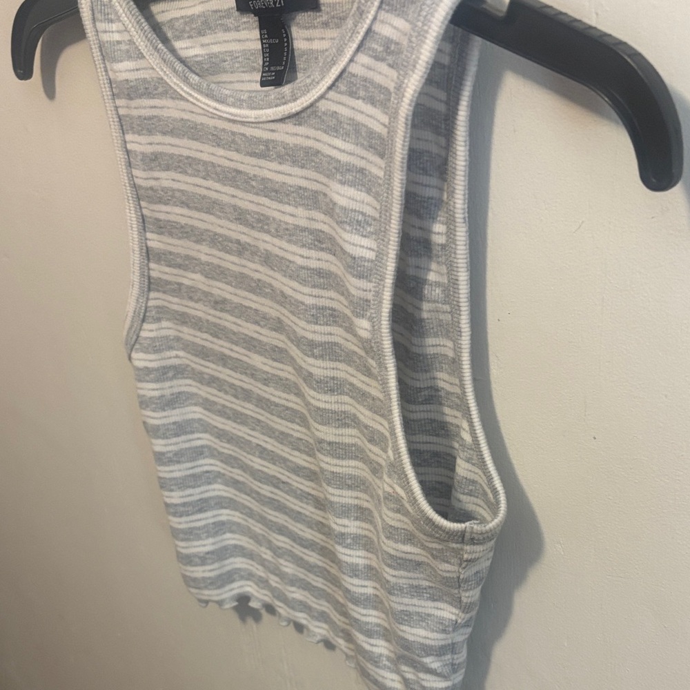 Forever 21 Gray & White Striped Ribbed Crop Tank - Picture 3 of 6